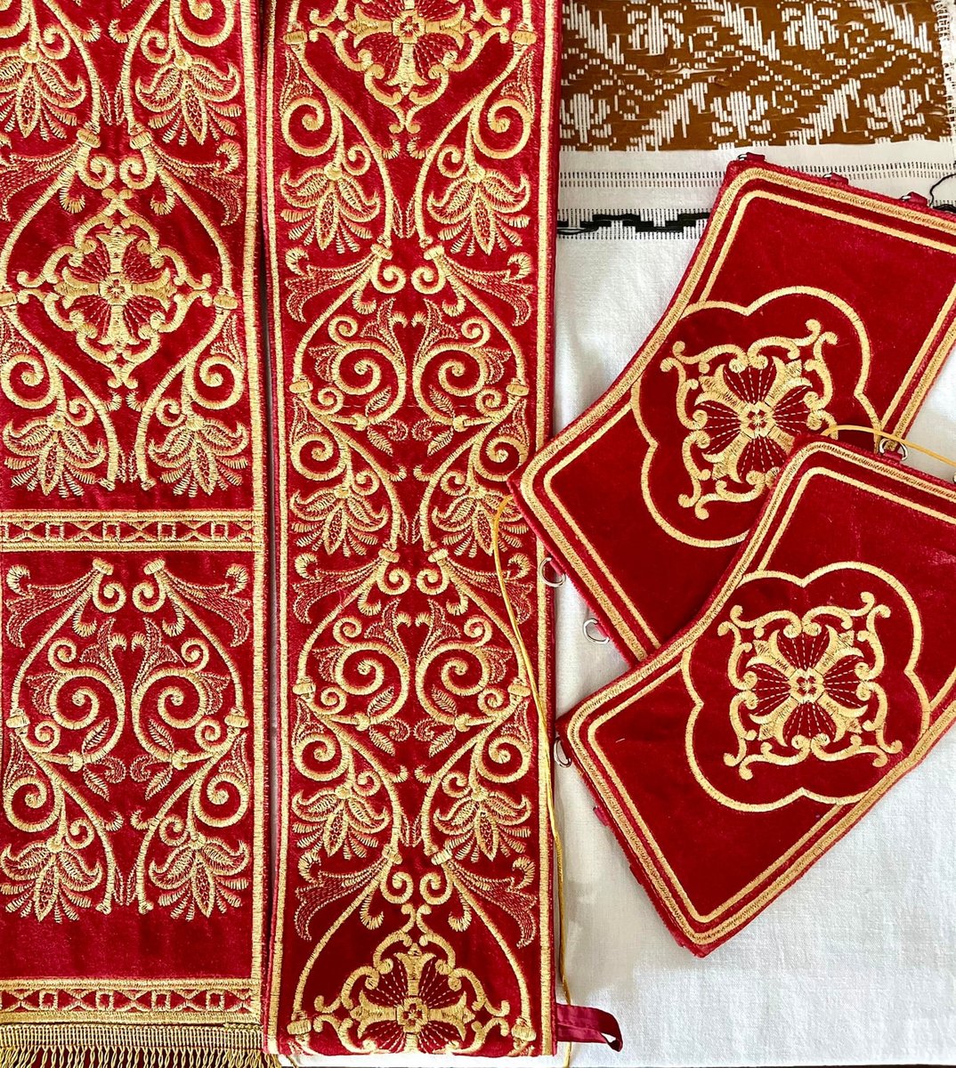 Subdeacon deacon orarion burgundy dark red gold with cuffs