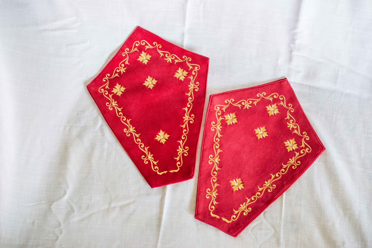 The special napkins for Crosses