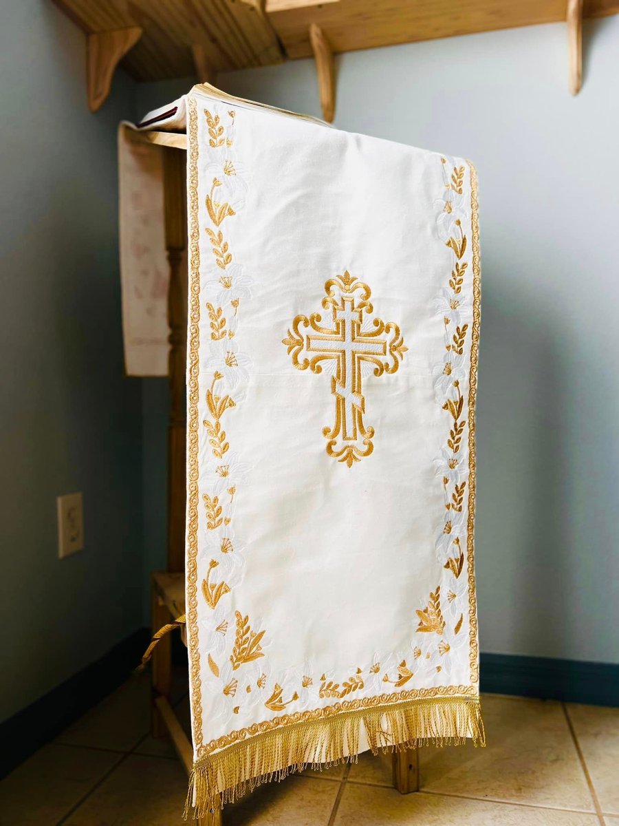 Velvet Lilies Table Runner with Gold Accents 17x72