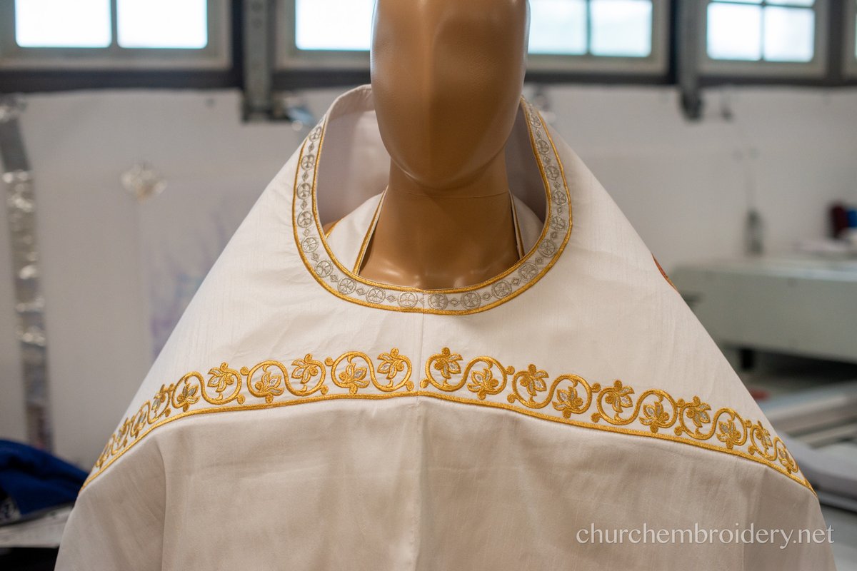 Resurrection Icon Embroidered Priest Vestment Set — photo 3