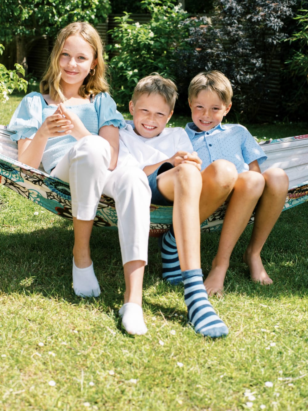 Joakim × Anna — Bröllopsfotograf och familjefotograf i Skåne och på Bjäre — Familjefotografering på stranden, image 2