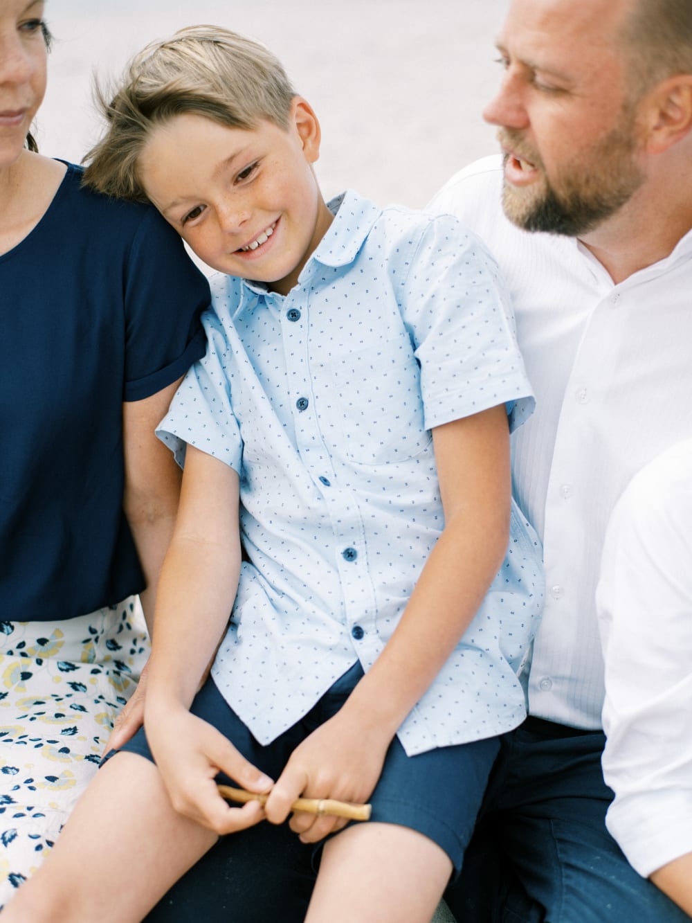 Joakim × Anna — Bröllopsfotograf och familjefotograf i Skåne och på Bjäre — Familjefotografering på stranden, image 23