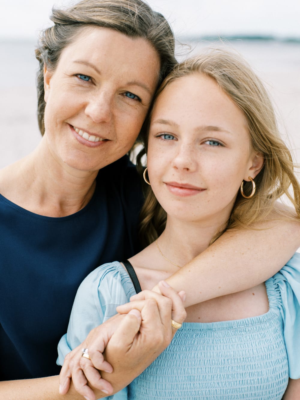 Joakim × Anna — Bröllopsfotograf och familjefotograf i Skåne och på Bjäre — Familjefotografering på stranden, image 28