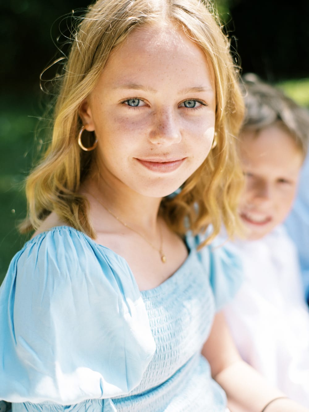 Joakim × Anna — Bröllopsfotograf och familjefotograf i Skåne och på Bjäre — Familjefotografering på stranden, image 3