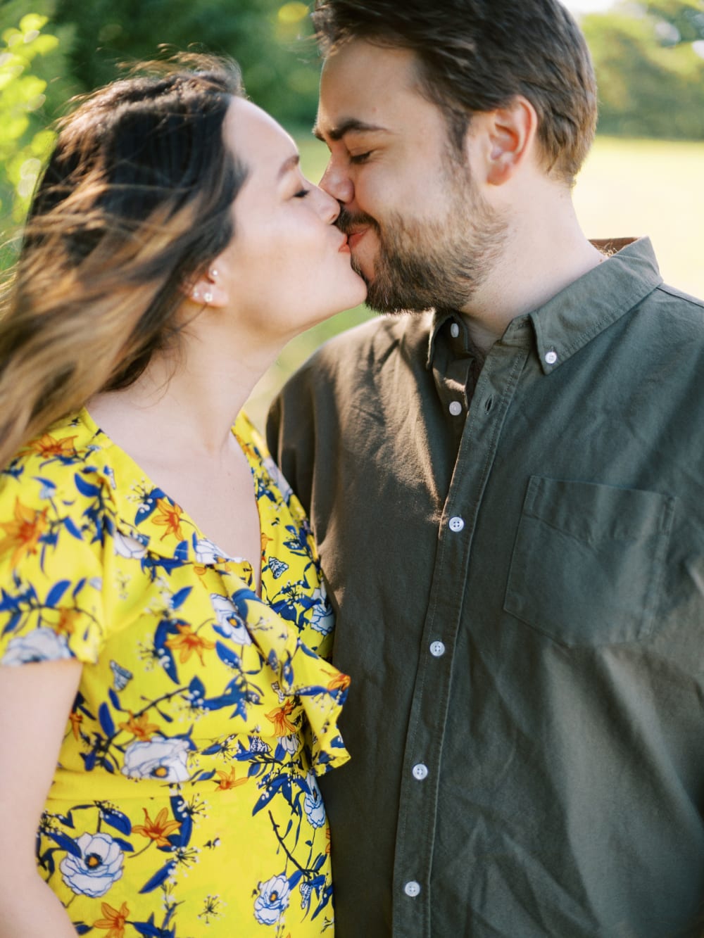 Joakim × Anna — Bröllopsfotograf och familjefotograf i Skåne och på Bjäre — Gravidfotografering i kvälljsljus, image 3