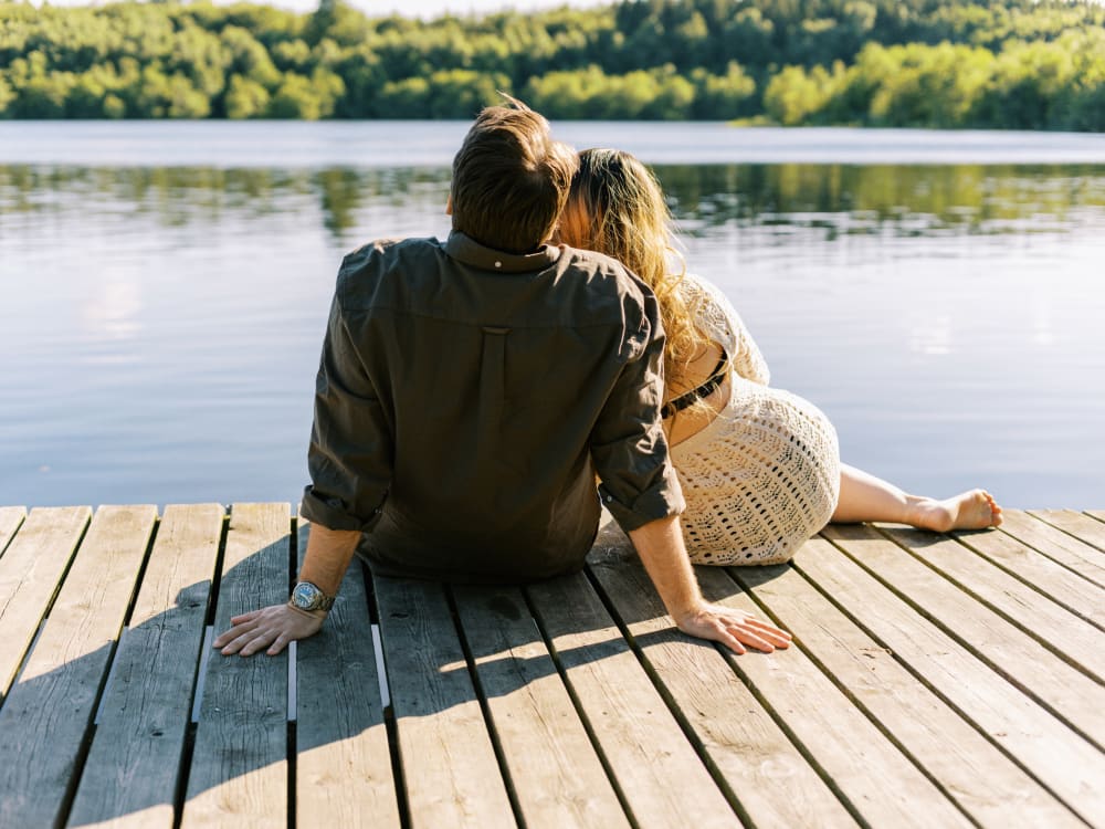 Joakim × Anna — Bröllopsfotograf och familjefotograf i Skåne och på Bjäre — Gravidfotografering i kvälljsljus, image 23