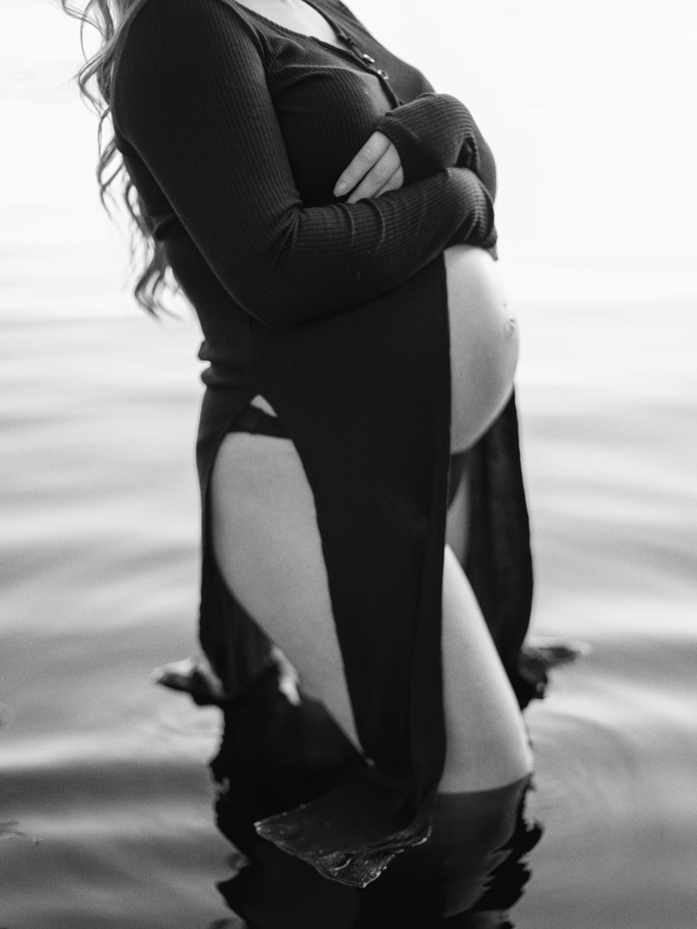 Joakim × Anna — Bröllopsfotograf och familjefotograf i Skåne och på Bjäre — Gravidfotografering i kvälljsljus, image 34