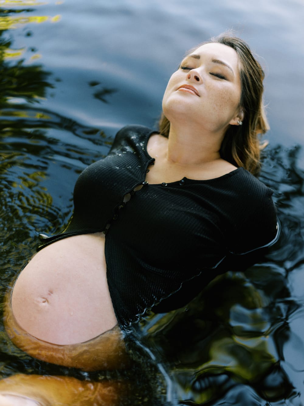 Joakim × Anna — Bröllopsfotograf och familjefotograf i Skåne och på Bjäre — Gravidfotografering i kvälljsljus, image 44