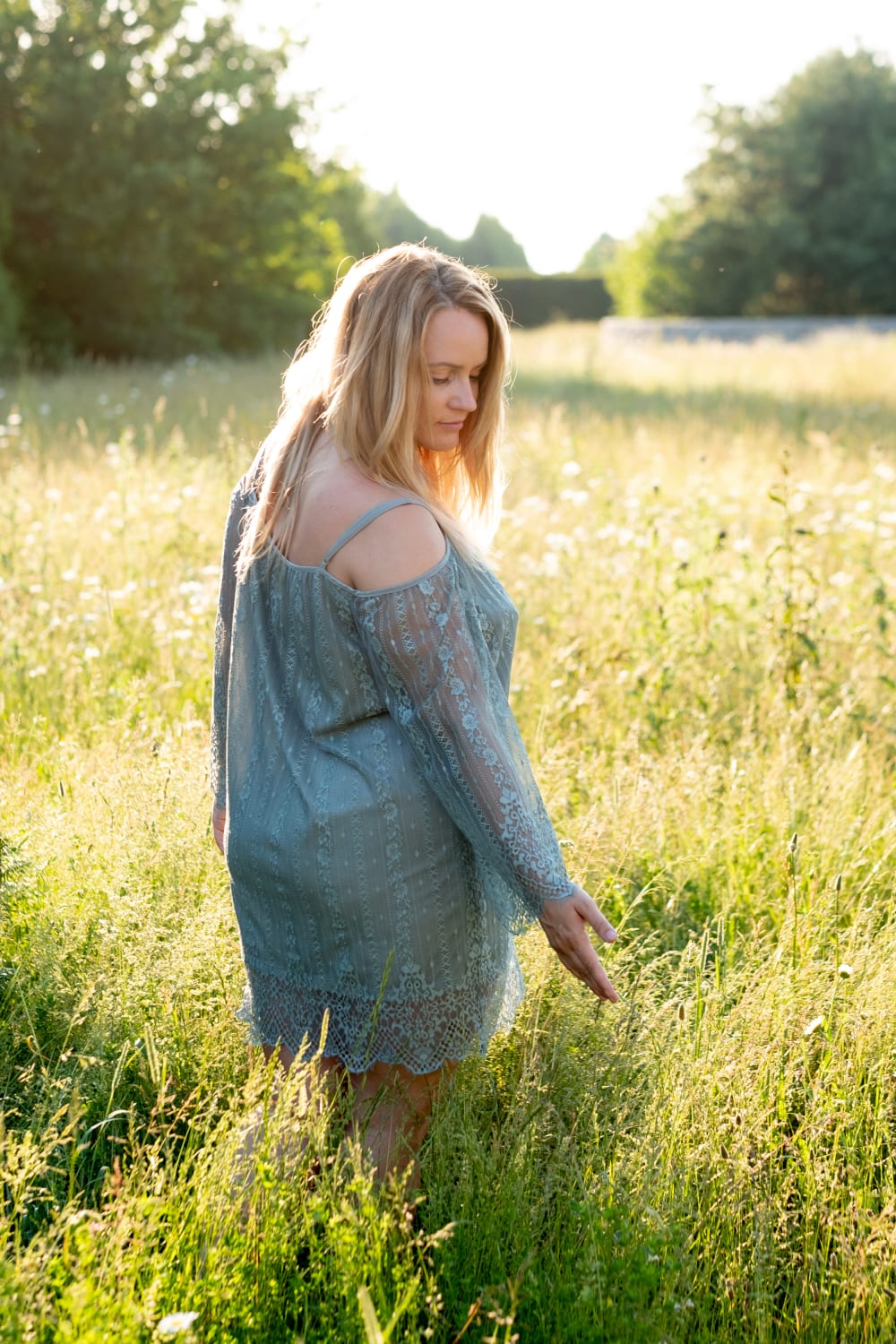 Joakim × Anna — Bröllopsfotograf och familjefotograf i Skåne och på Bjäre — Porträttfotografering i Milleniskogen, image 8