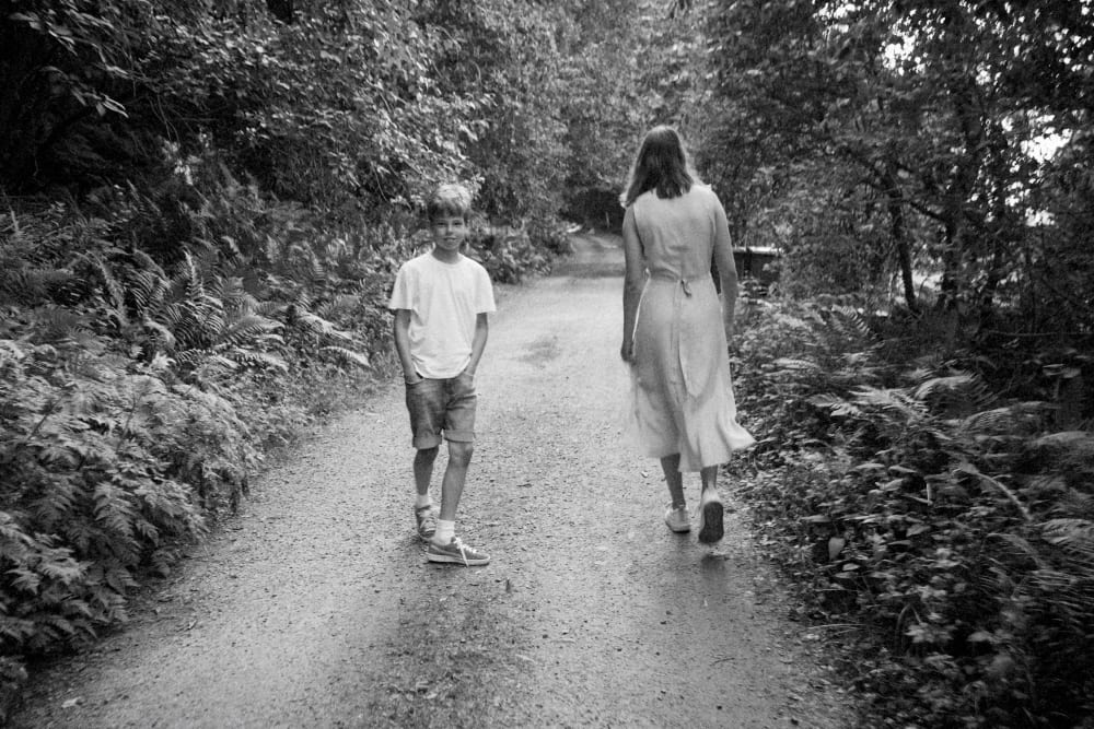 Joakim × Anna — Bröllopsfotograf och familjefotograf i Skåne och på Bjäre — Familjefotografering vid Hovs Hallar, image 1