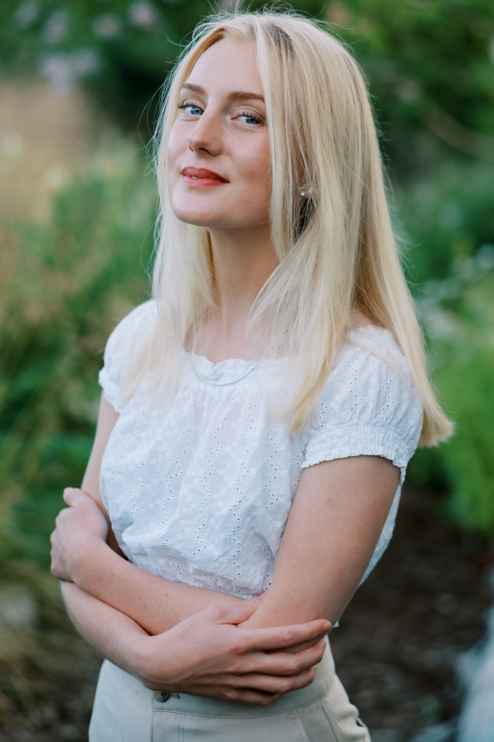 Joakim × Anna — Bröllopsfotograf och familjefotograf i Skåne och på Bjäre — Kusinfotografering i Slottsparken, image 10