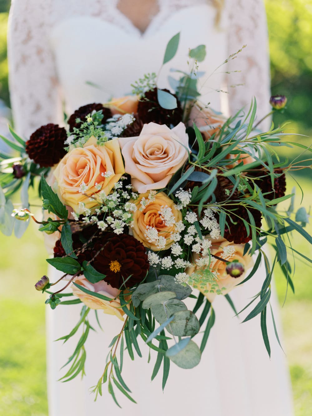 Joakim × Anna — Bröllopsfotograf och familjefotograf i Skåne och på Bjäre — Bröllopsporträtt på Flädie Mat och Vingård, image 9