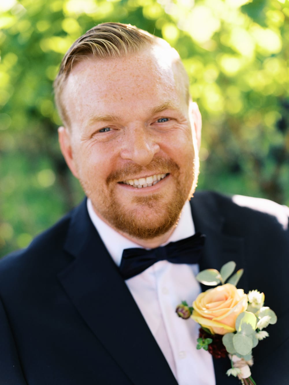 Joakim × Anna — Bröllopsfotograf och familjefotograf i Skåne och på Bjäre — Bröllopsporträtt på Flädie Mat och Vingård, image 24