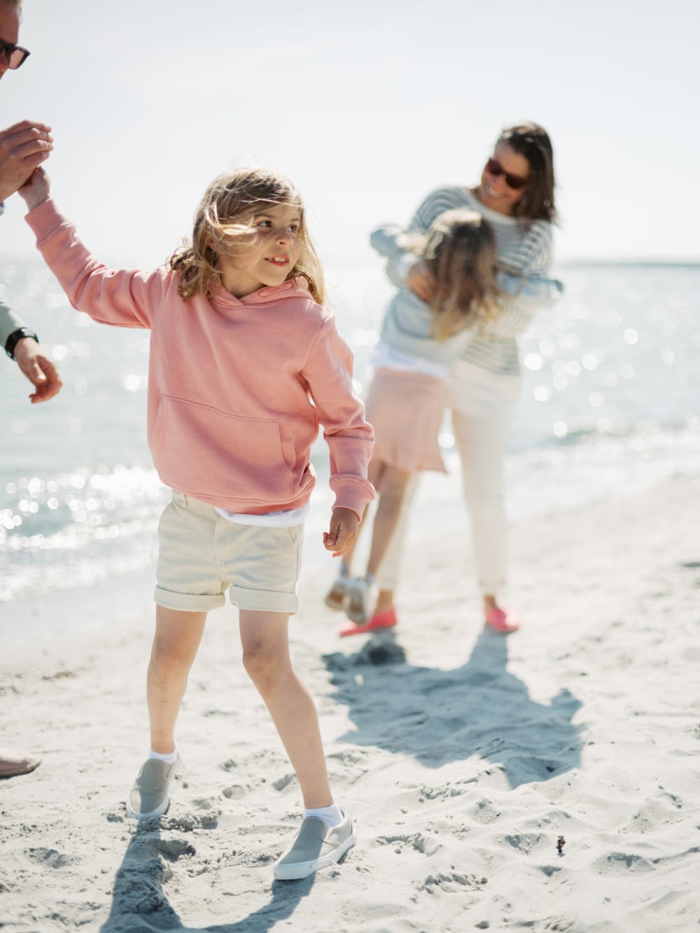 Joakim × Anna — Bröllopsfotograf och familjefotograf i Skåne och på Bjäre — Familjefotografering vid havet, image 24