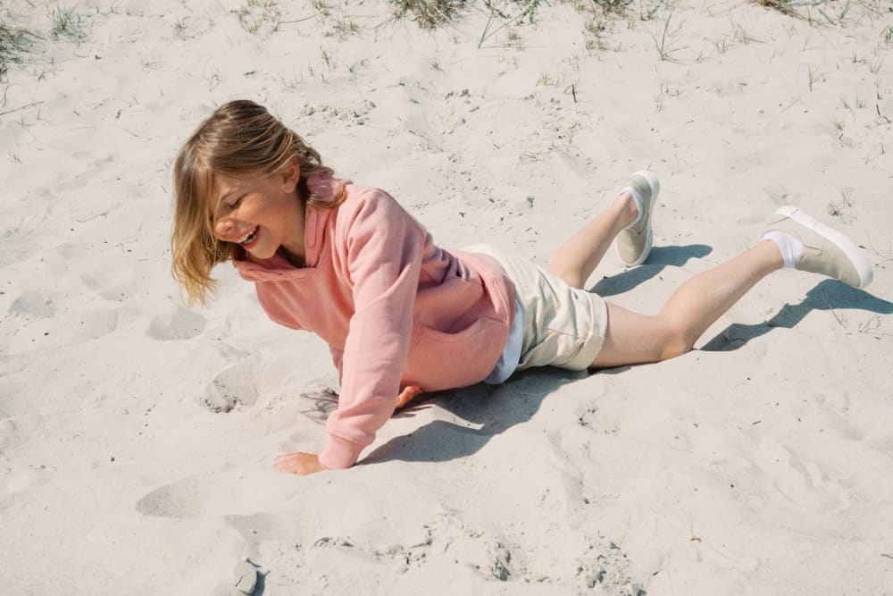 Joakim × Anna — Bröllopsfotograf och familjefotograf i Skåne och på Bjäre — Familjefotografering vid havet, image 28
