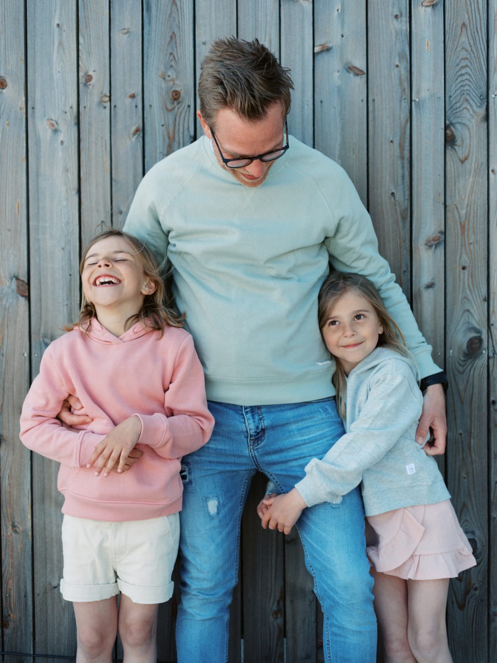 Joakim × Anna — Bröllopsfotograf och familjefotograf i Skåne och på Bjäre — Familjefotografering vid havet, image 12