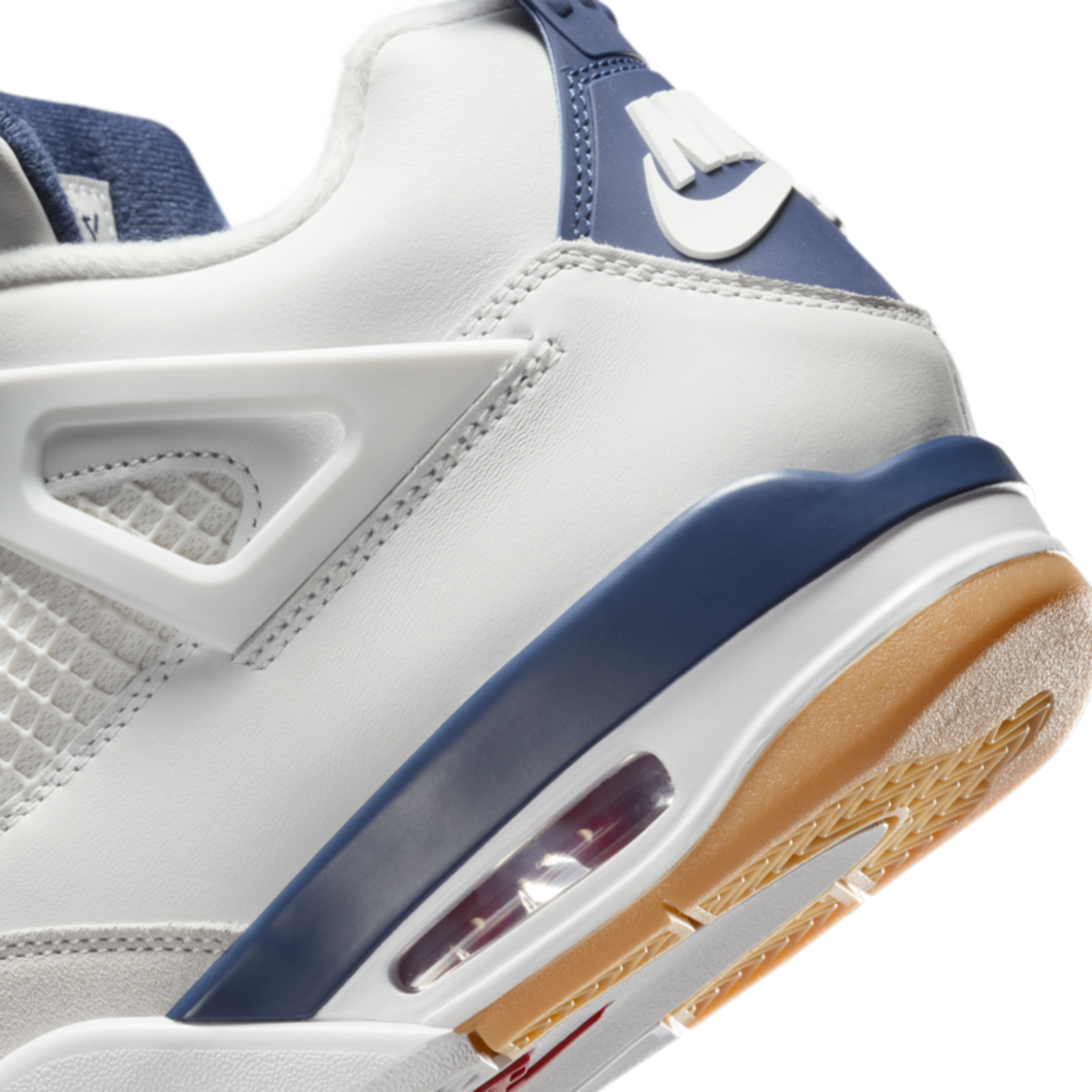 Nike Nike SB x Air Jordan 4 'Navy Blue' view 4