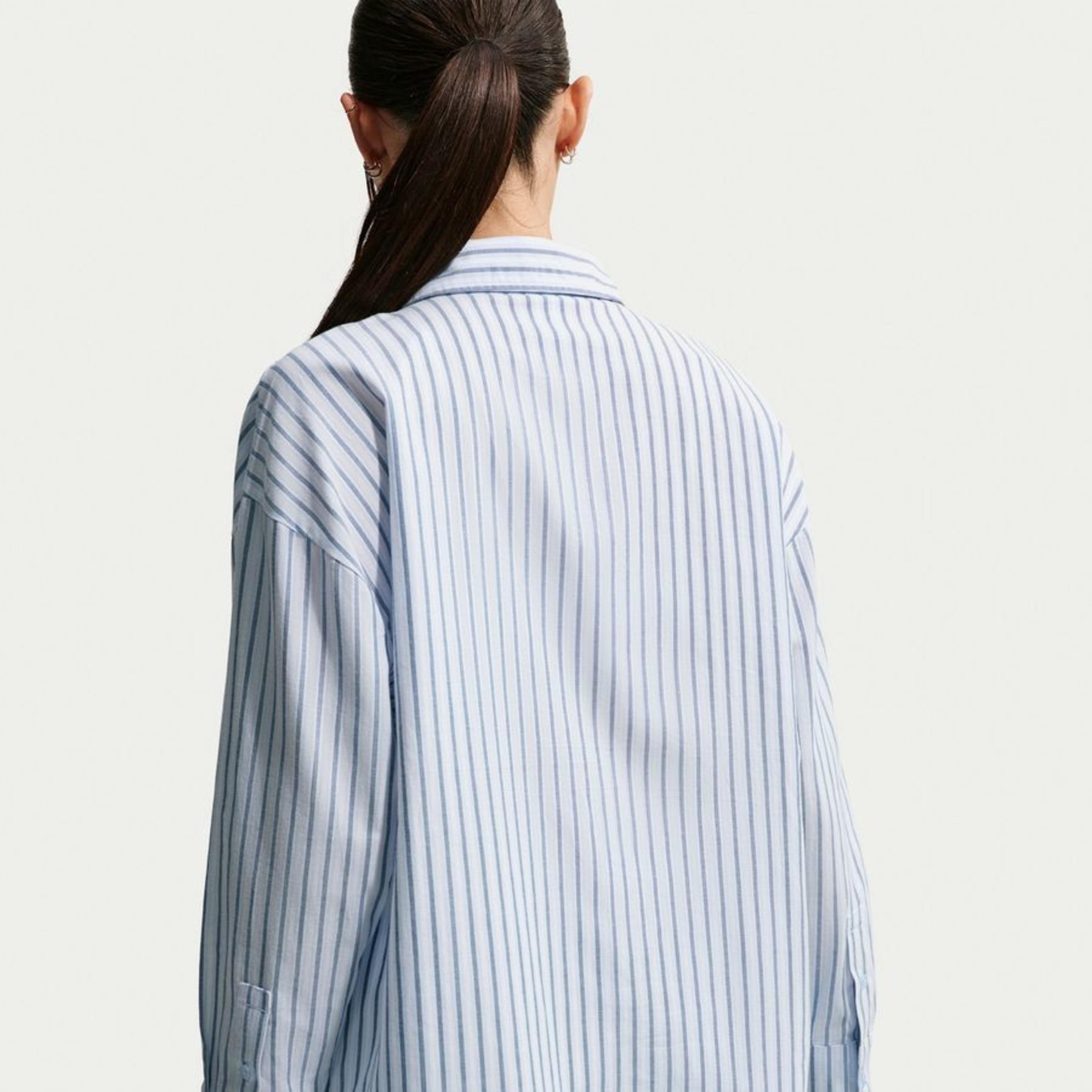 Nike SPORTSWEAR CHILL POPLIN Women's OVERSIZED  LONG-SLEEVE view 2