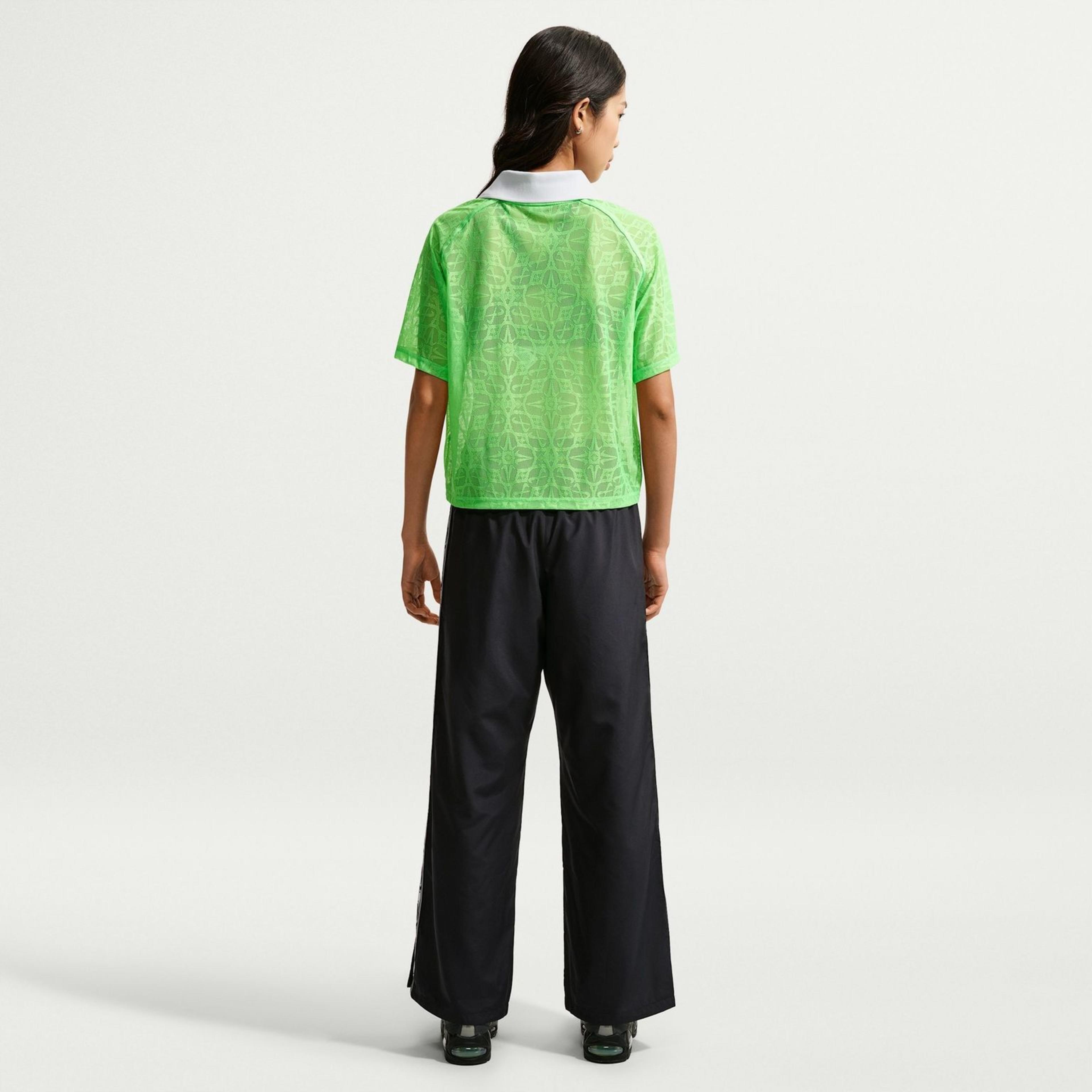 Nike Nike Sportswear Classic  Mid-Rise Woven Trousers view 2