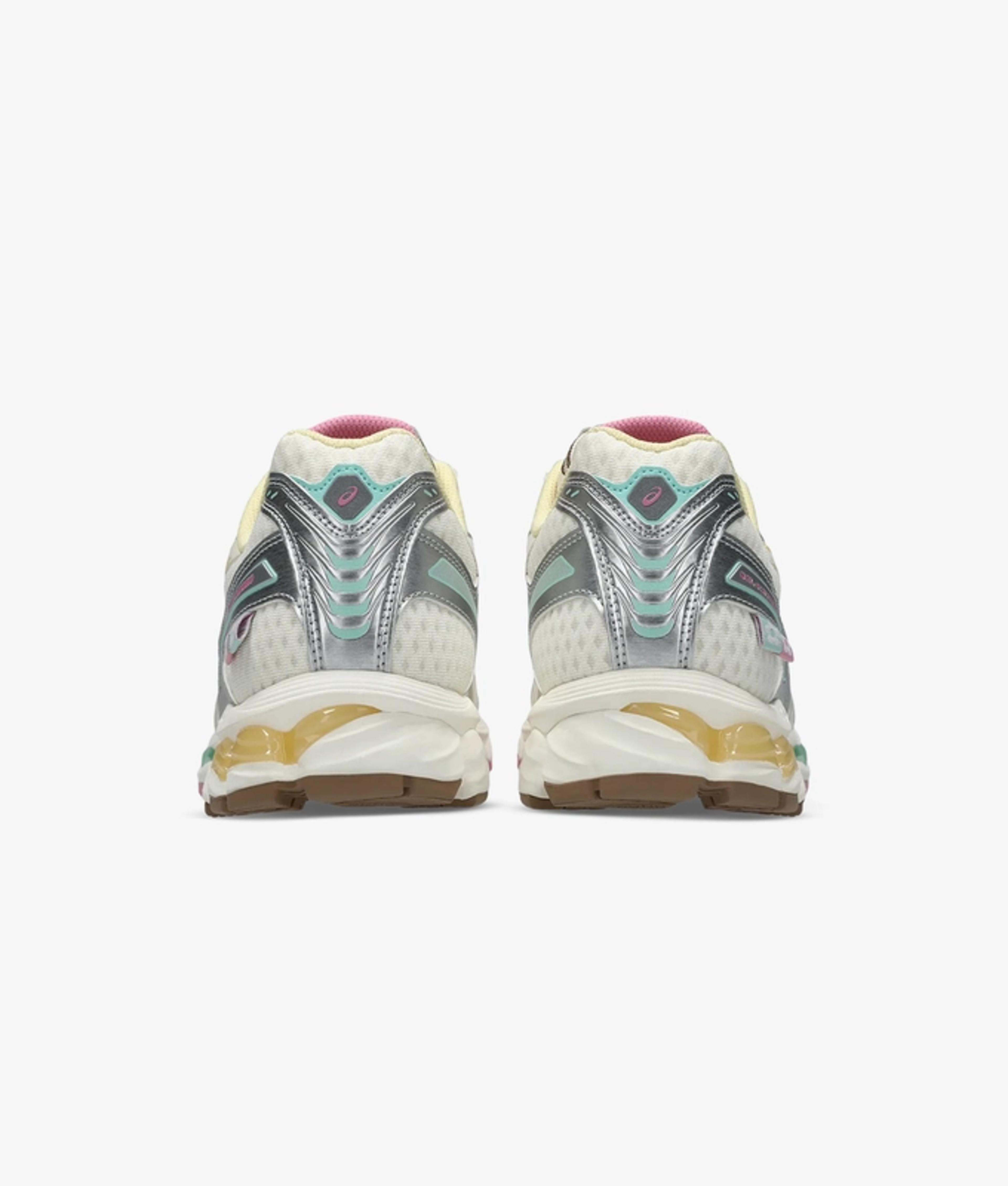 Asics ASICS X VANDY THE PINK GEL-KAYANO 12-1 view 2
