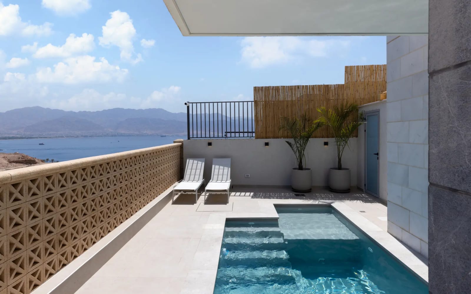 Saphir Luxury