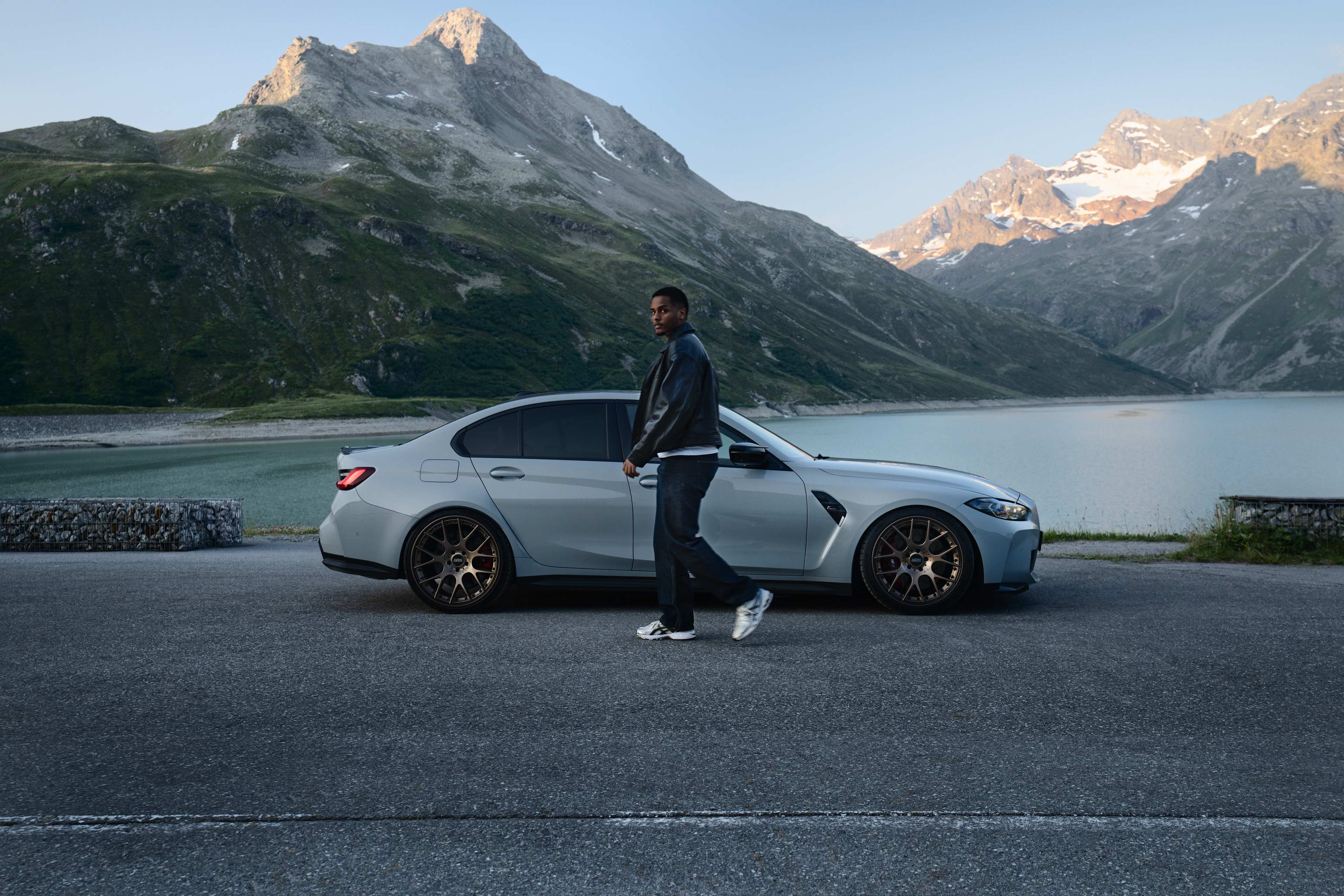Target audience page > Performance & Tuning Cars > SD 1 > Header > SLI > Image 1 