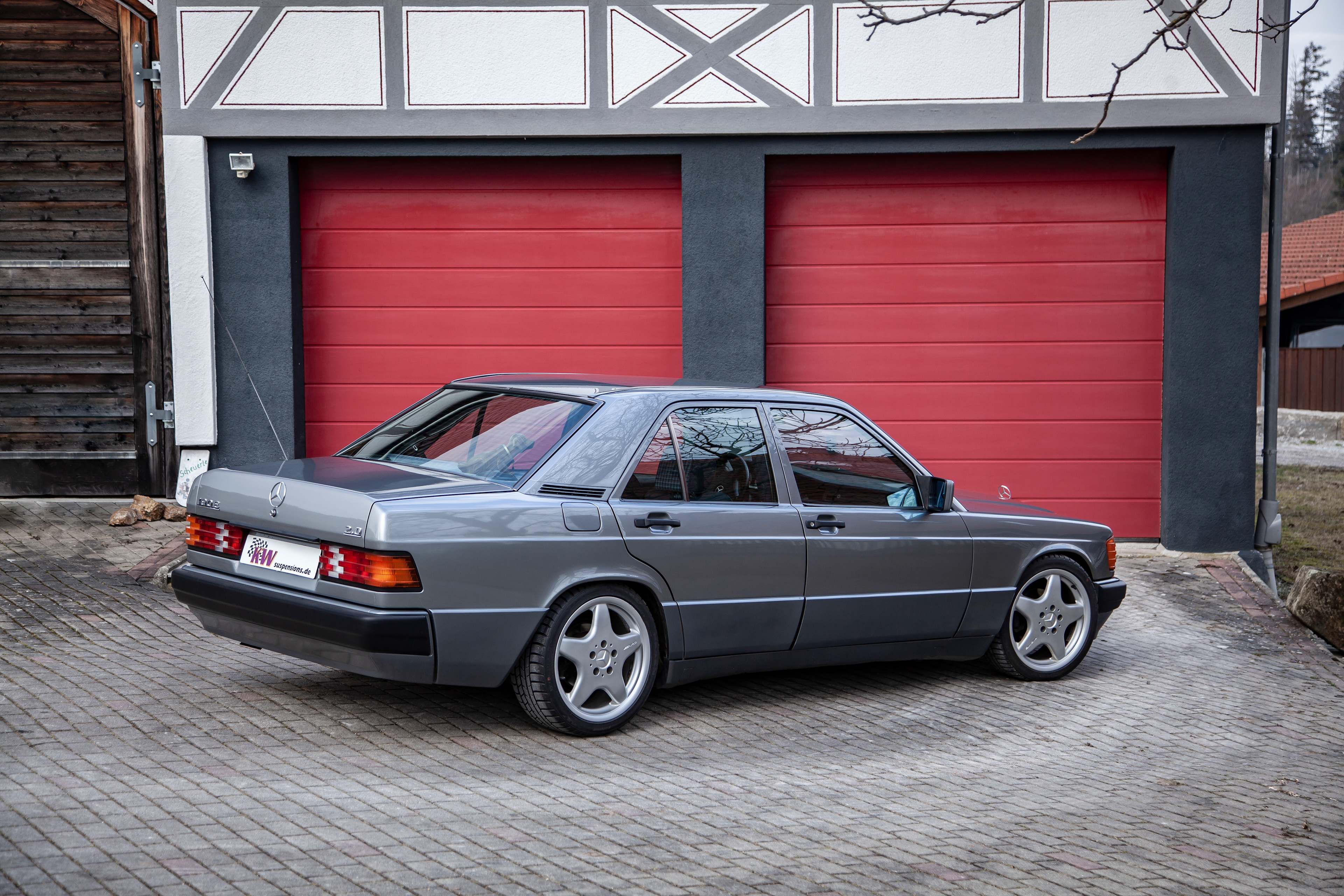 Target audience page > Klassiker & Youngtimer > SD 1 > Header > SLI > Image 5