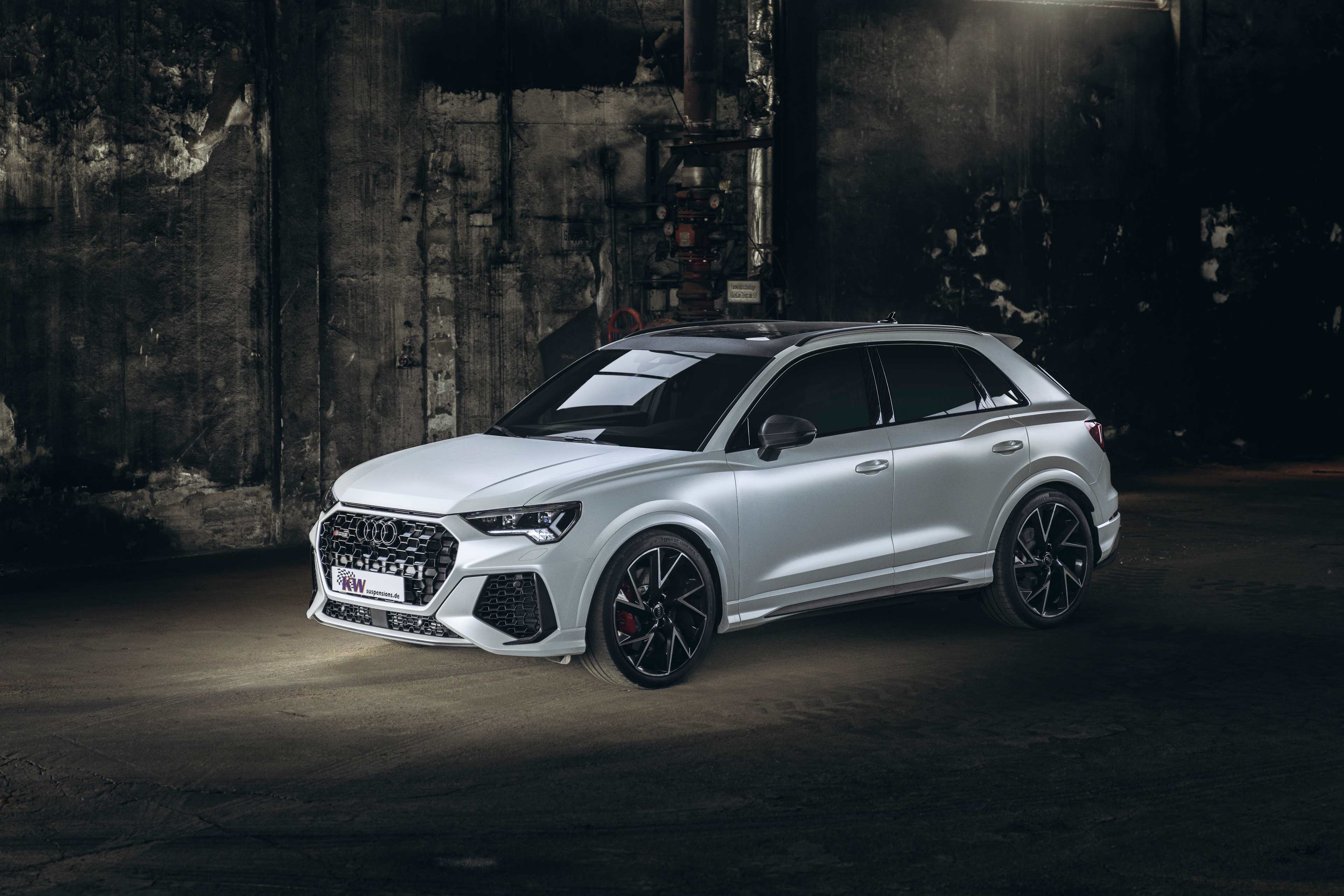 Target audience page > SUV > SD 1 > Header > SLI > Image 3