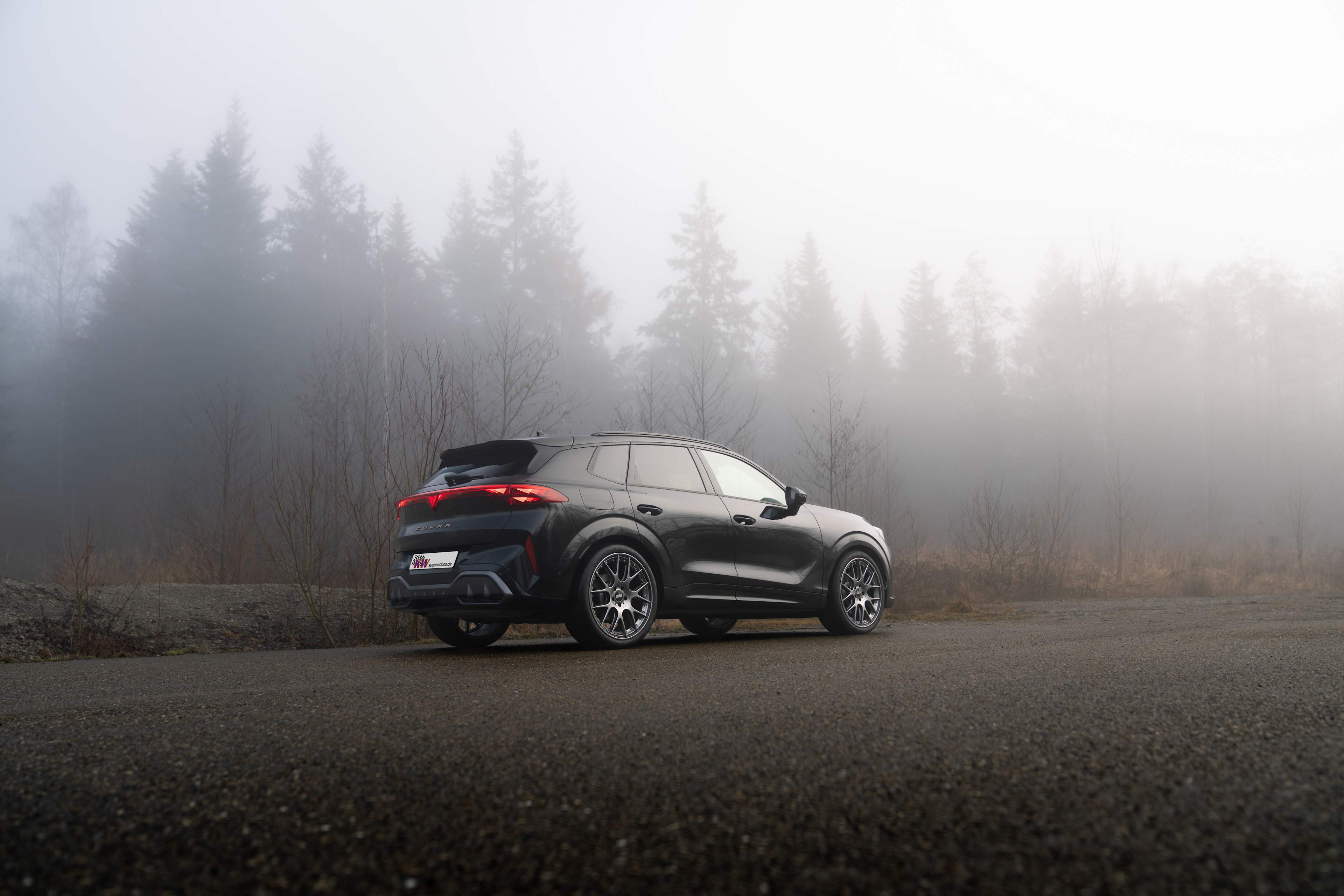 Target audience page > SUV > SD 1 > Header > SLI > Image 1 