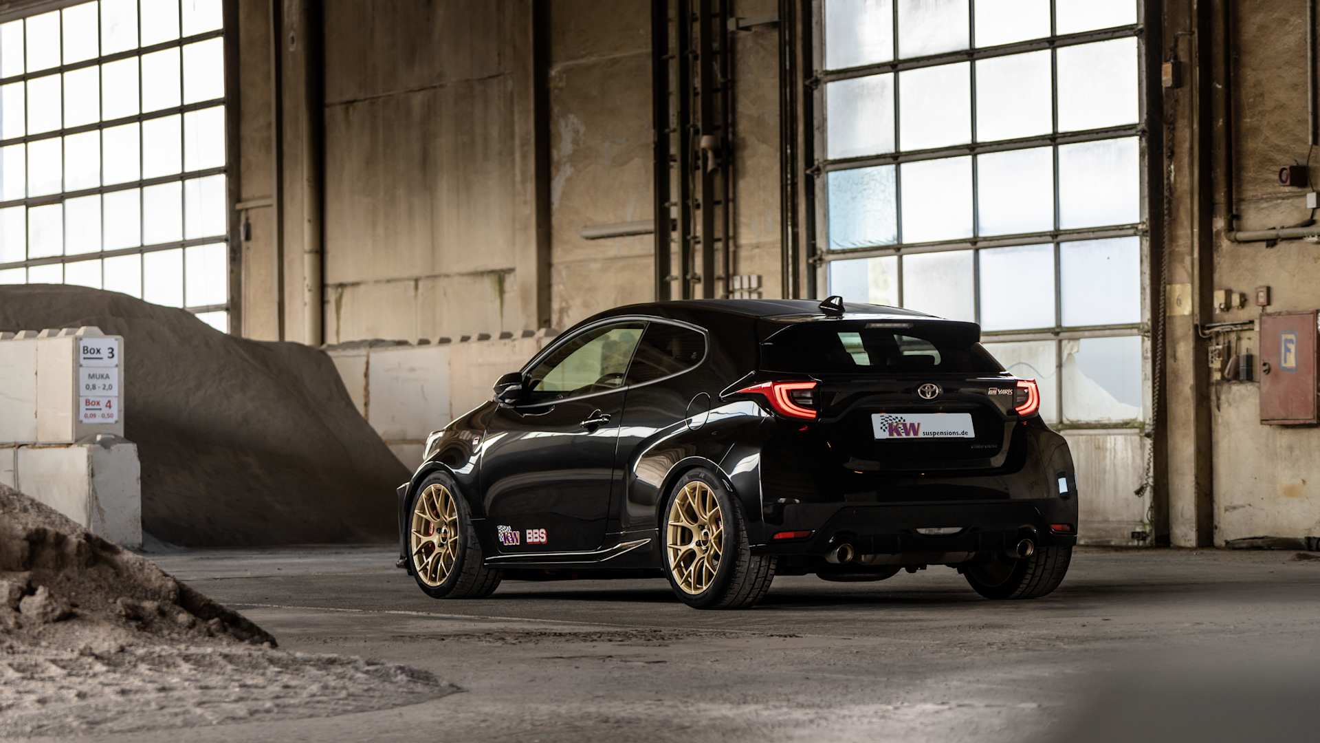 Universal > Image > Toyota GR Yaris -4
