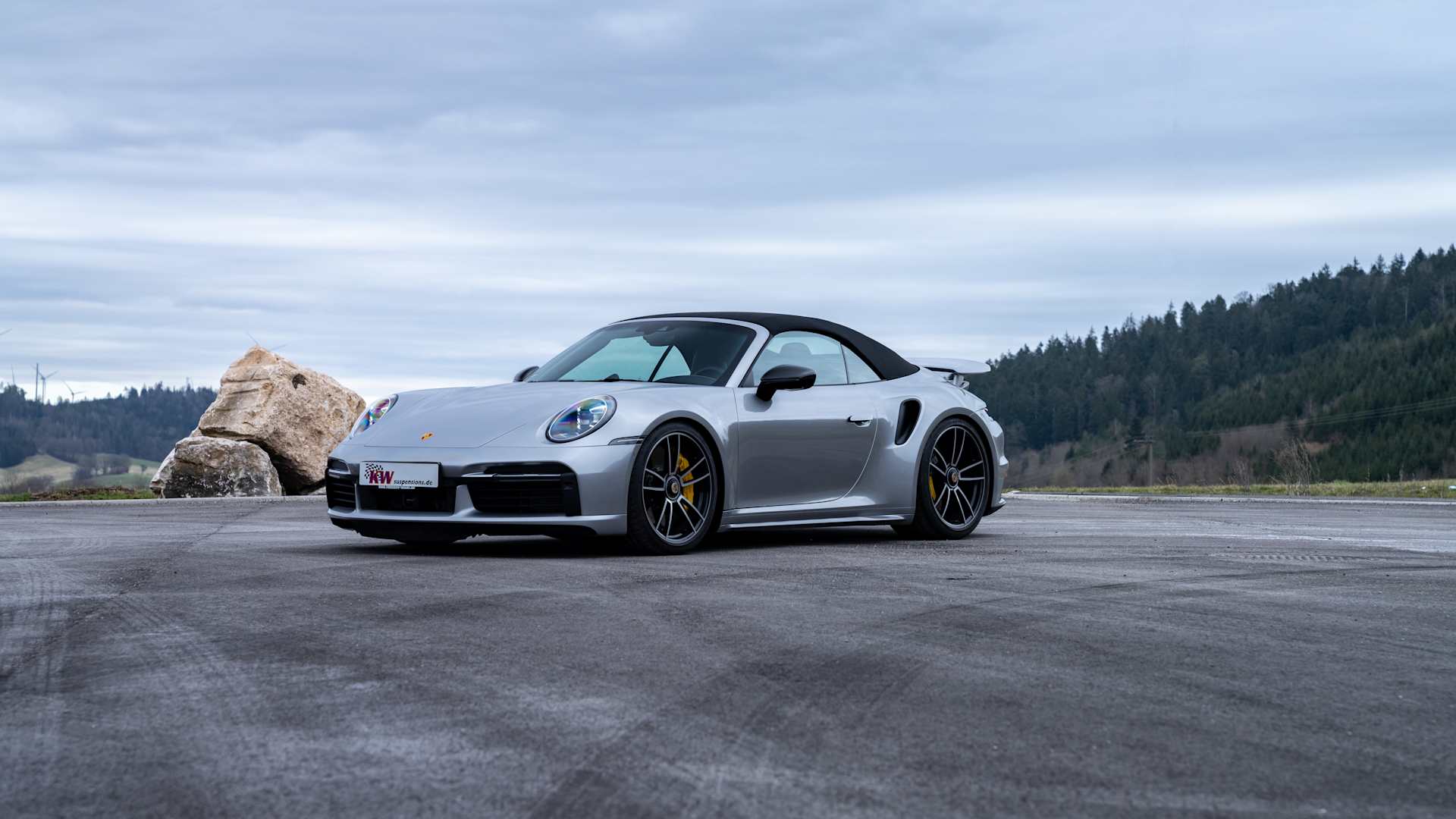 Image > Porsche 992 Turbo -6