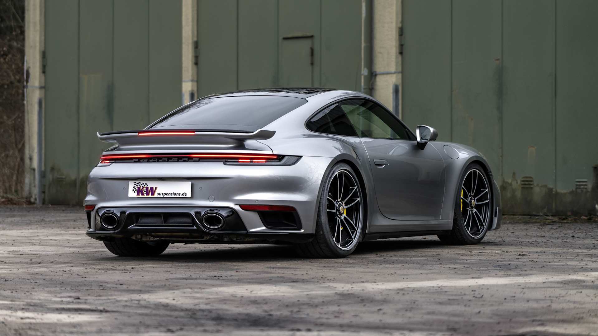 Image > Porsche 992 Turbo -3