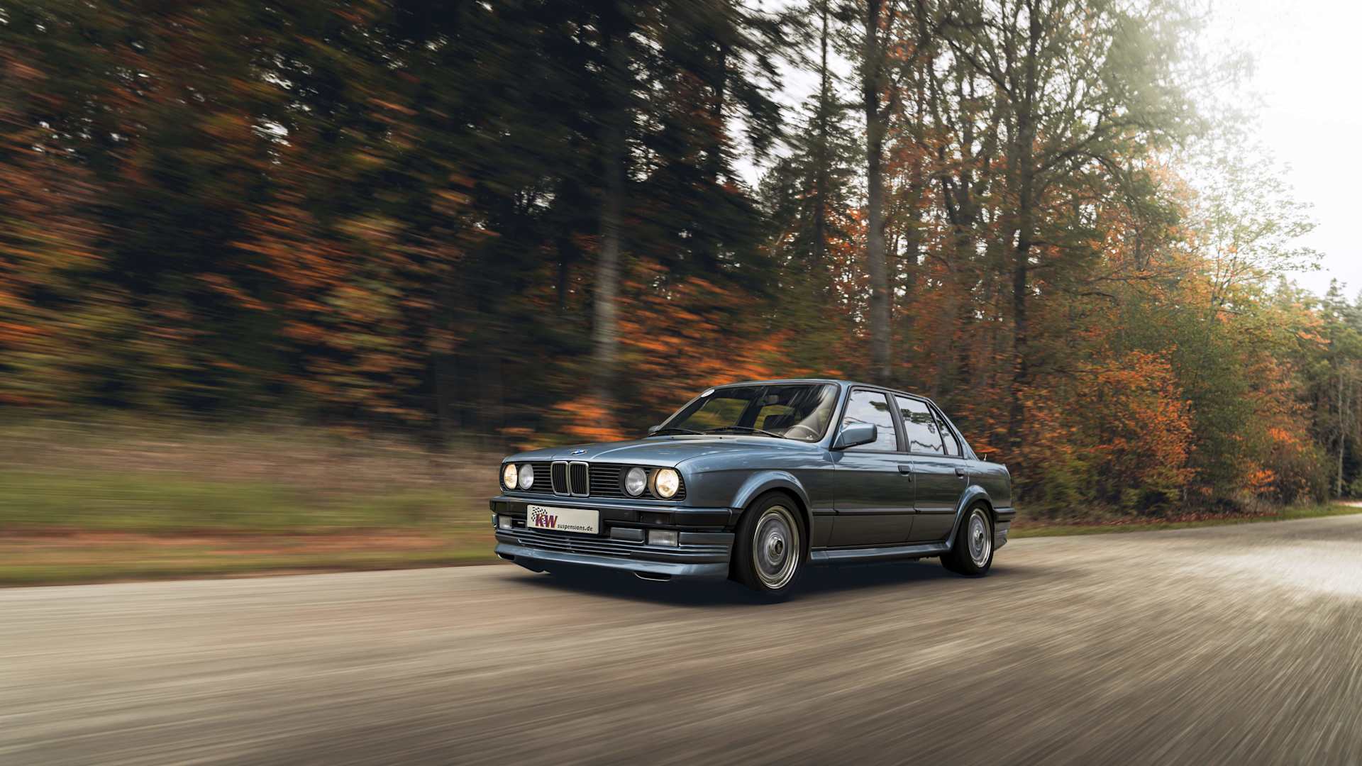 Image > BMW E30 - 2