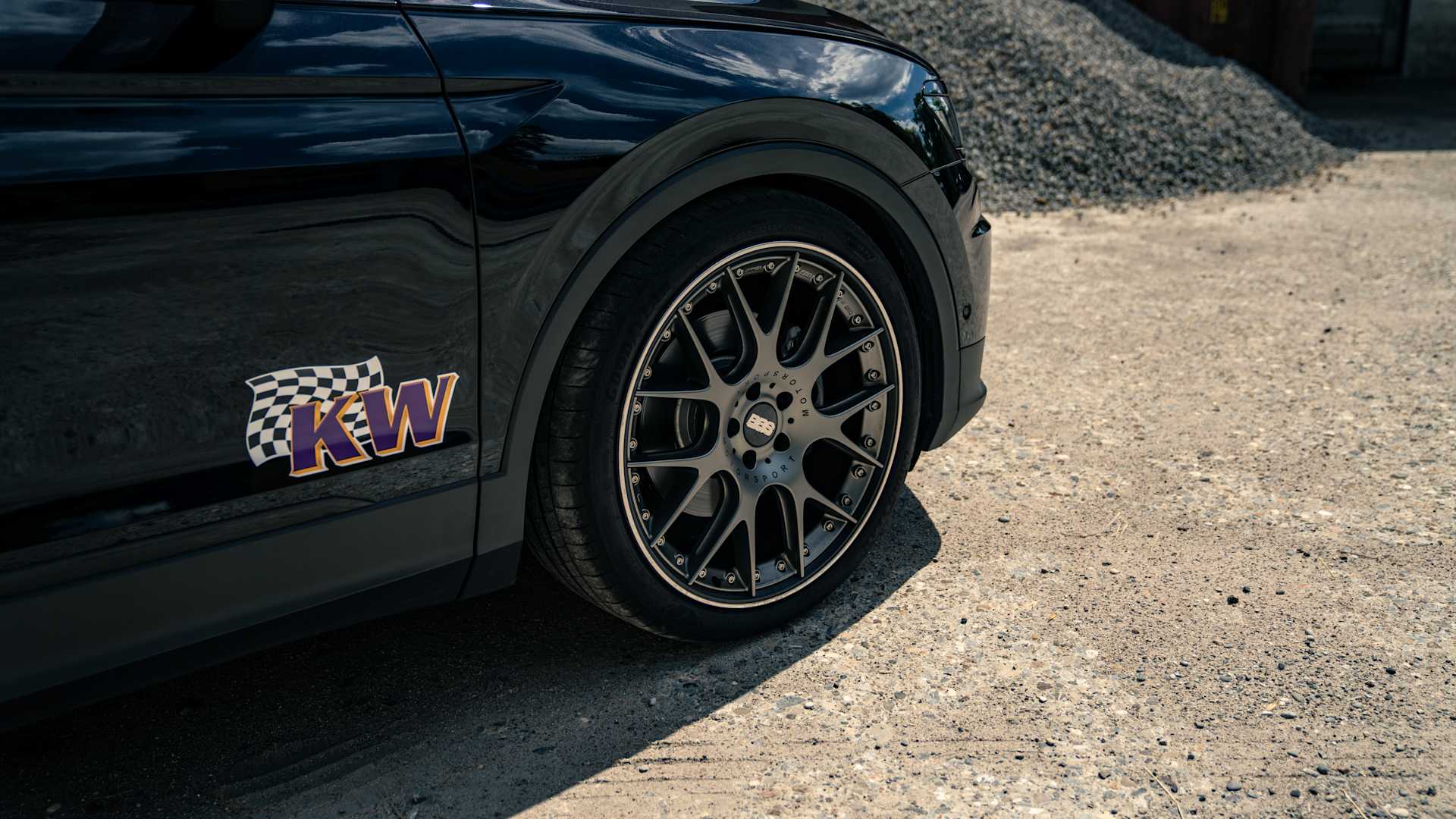 LP Tiguan II  > SF 1 > Header > Slider > SLI > 6