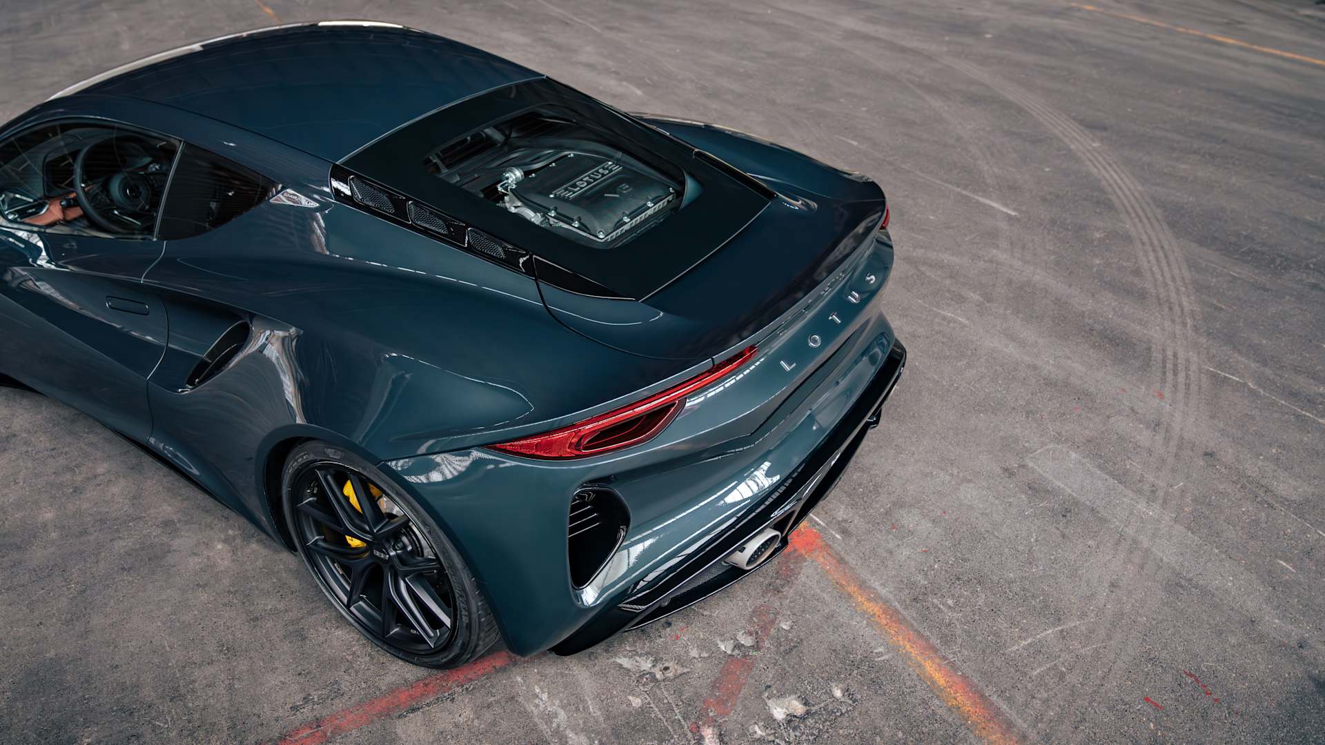 LP Lotus Emira > SF1 > Header > SLI > Image -6