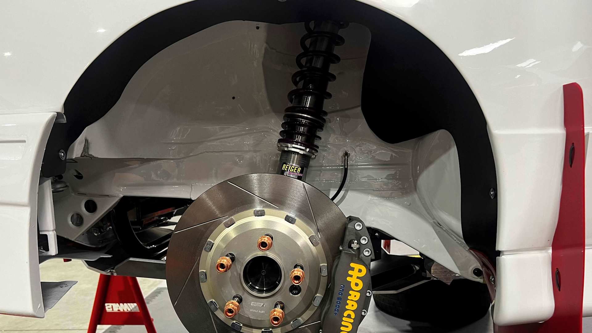 PDP > Racing > 5046 > SD 5 > Setup & Technology > IT > Text 2