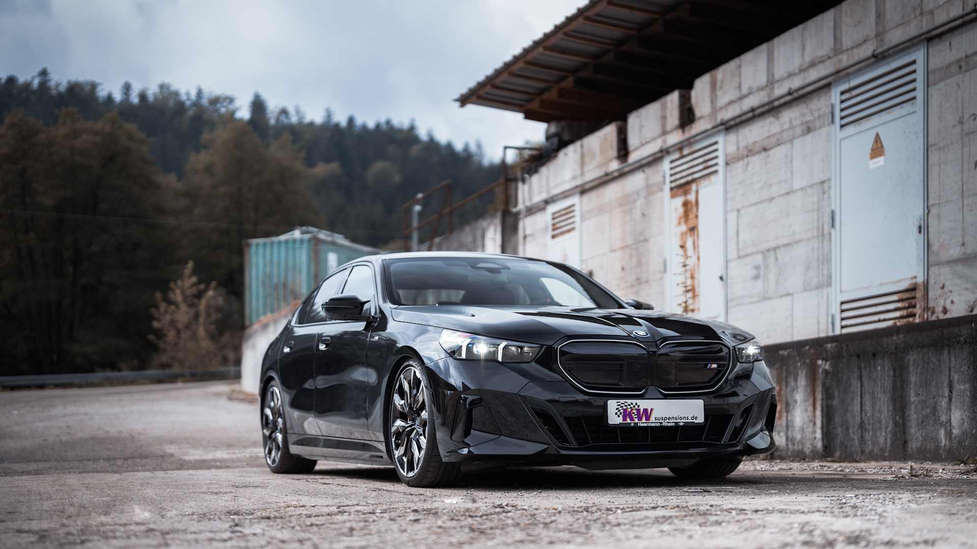 LP BMW i5 > SF 2 > Slider > SLI > Image 2