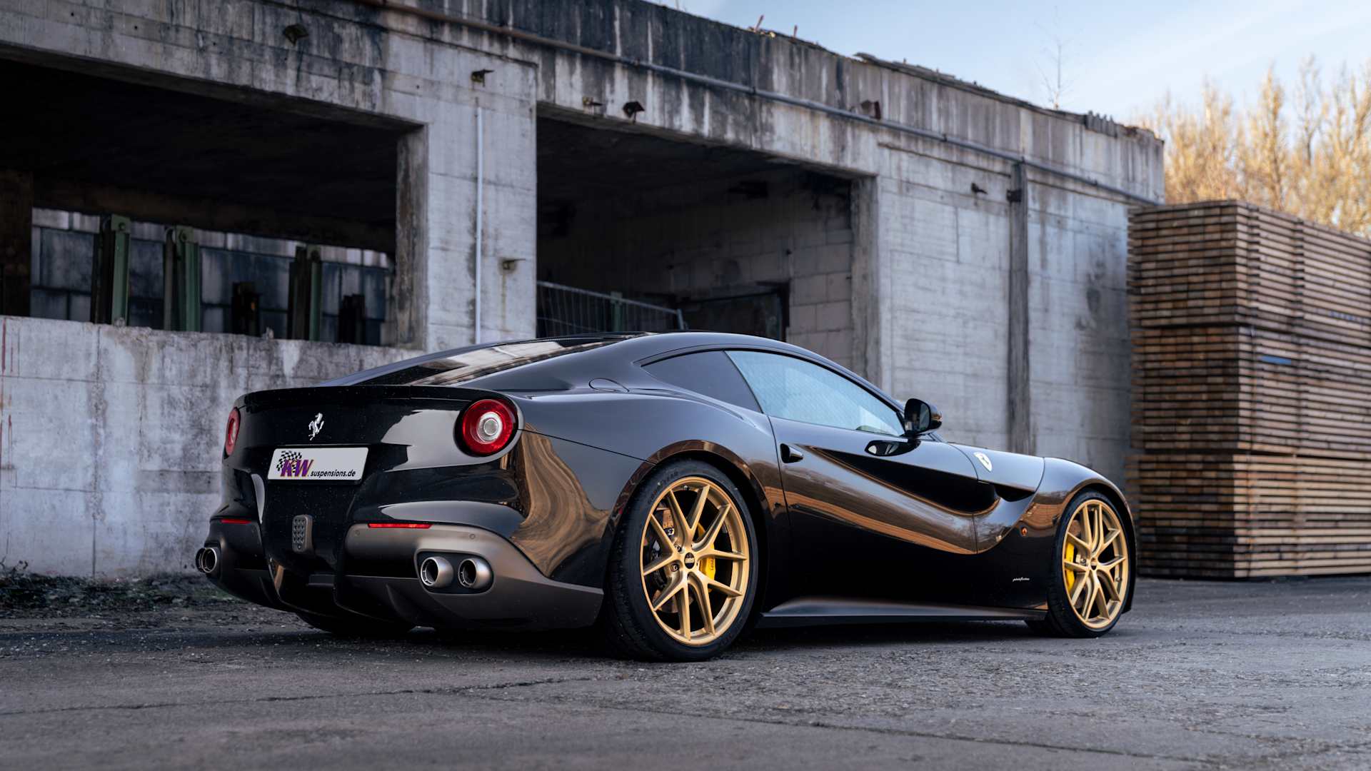 LP Ferrari F12 Berlinetta > SF 2 > Slider > SLI > Image 6