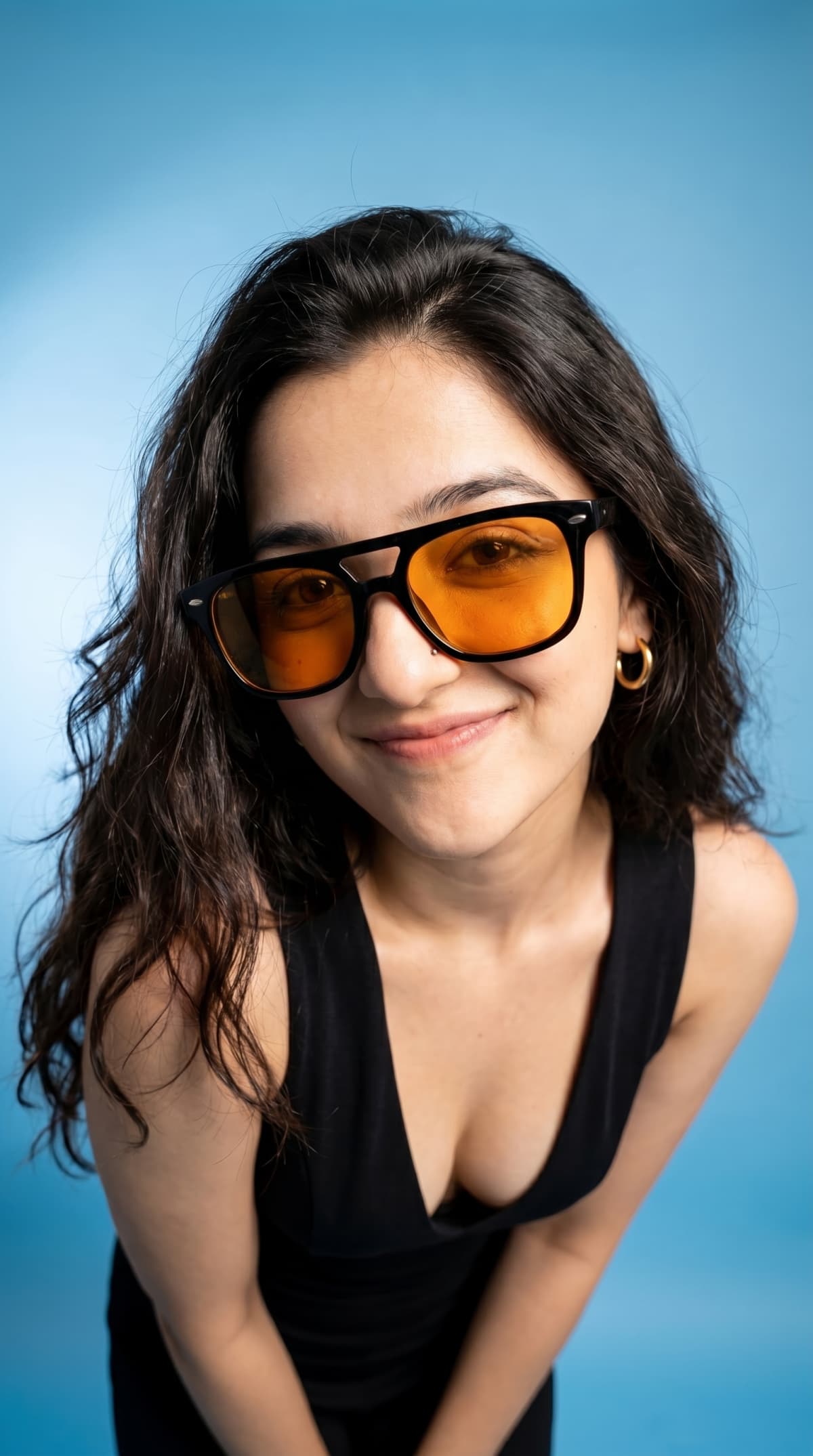 Photorealistic editorial portrait — AI photo created with this prompt
