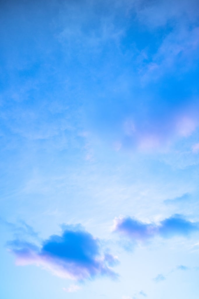 Color Your Business for Success: The Impact of Color Psychology on User-Experience on SMET Bahrain