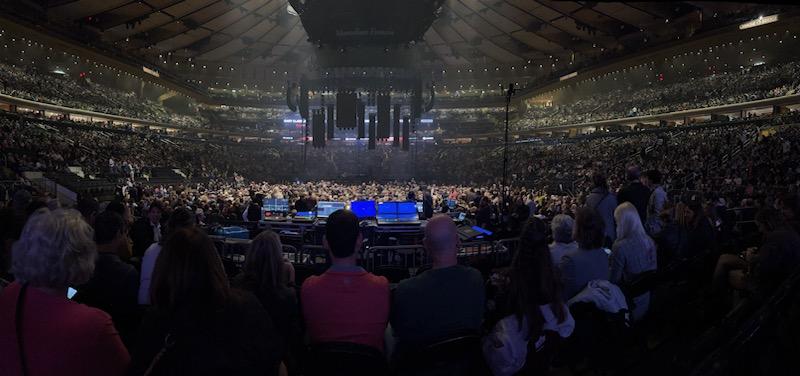 Images of Billy Joel at Madison Square Garden