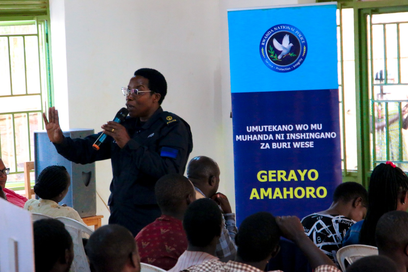 Gisagara: Polisi yasabye abaturiye umupaka w'u Burundi kwirinda ibyaha