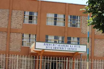 Huye: Uwacungaga umutekano w’iduka yishwe