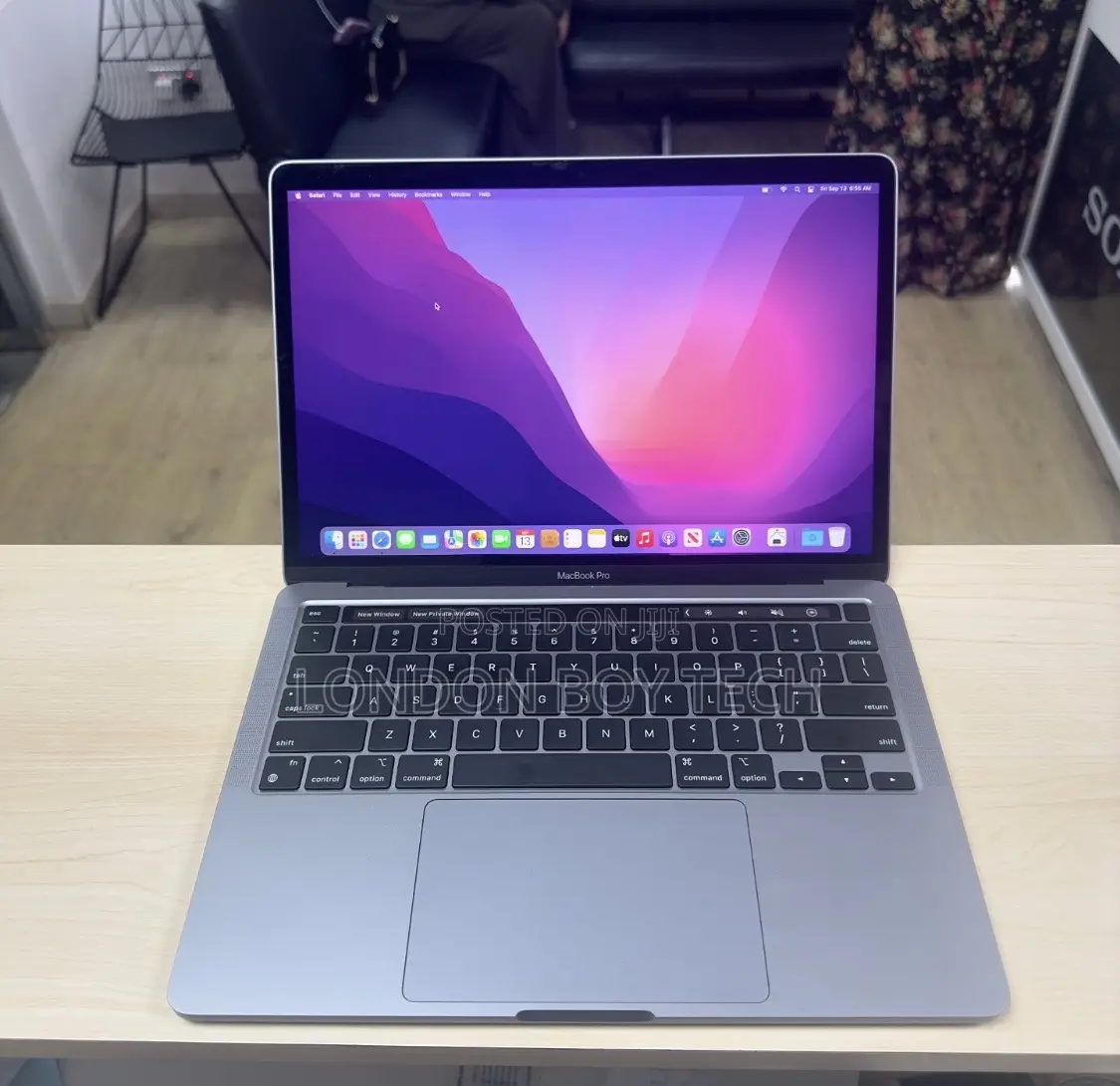 Laptop Apple MacBook Pro 2021 M1 16GB Apple M1 Pro SSD 512GB