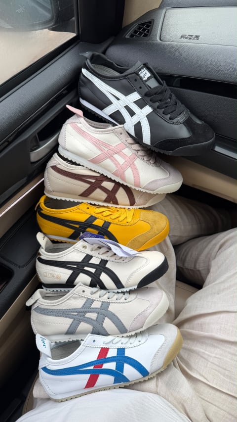 Sneakers 