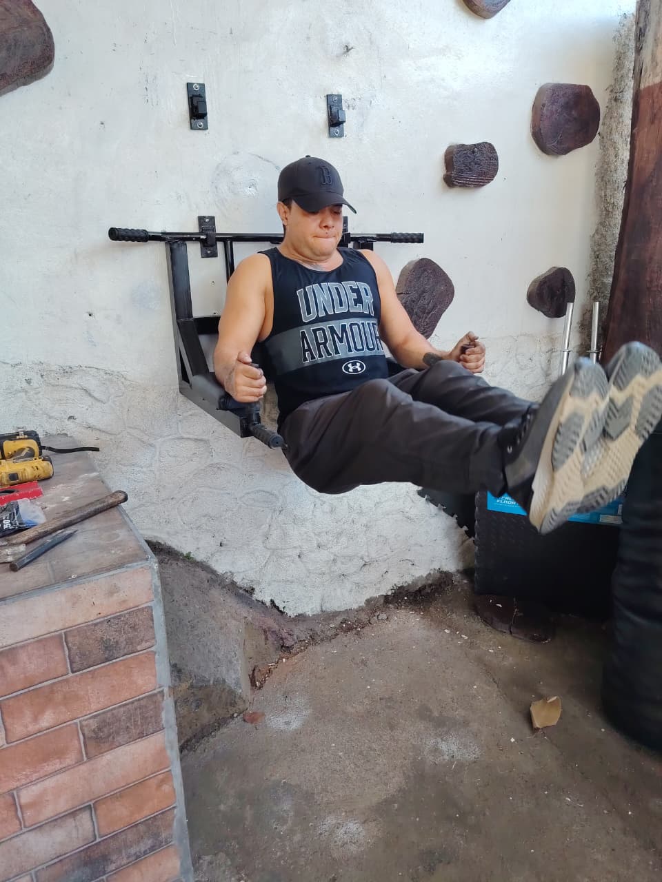 Combo Boxeo: Saco, Guantes y Barra Multifuncional - foto 4