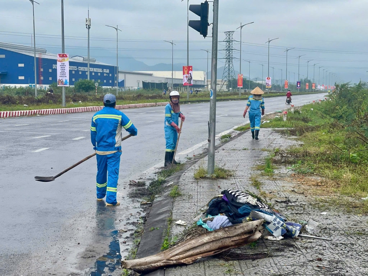 Việc điều chỉnh đơn giá thu gom, vận chuyển rác thải cho phù hợp với thực tế là nguyện vọng chung của người lao động ngành môi trường.