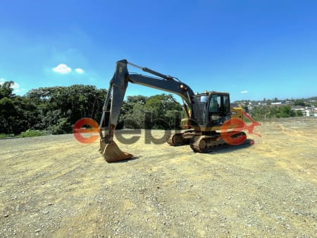 Escavadeira John Deere 130G 2014