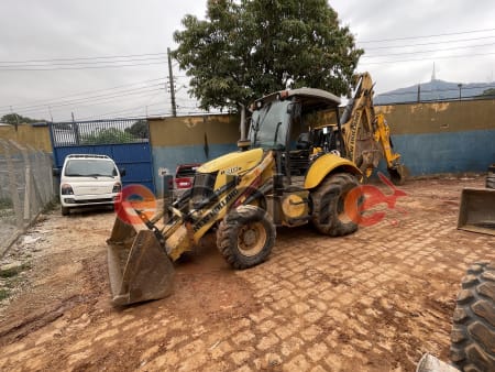2016 New Holland B90B 4X4