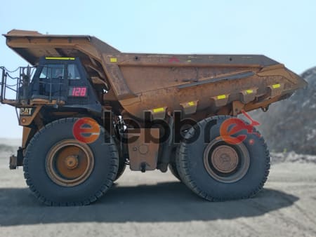Caminhão fora de estrada Caterpillar 785C 2012